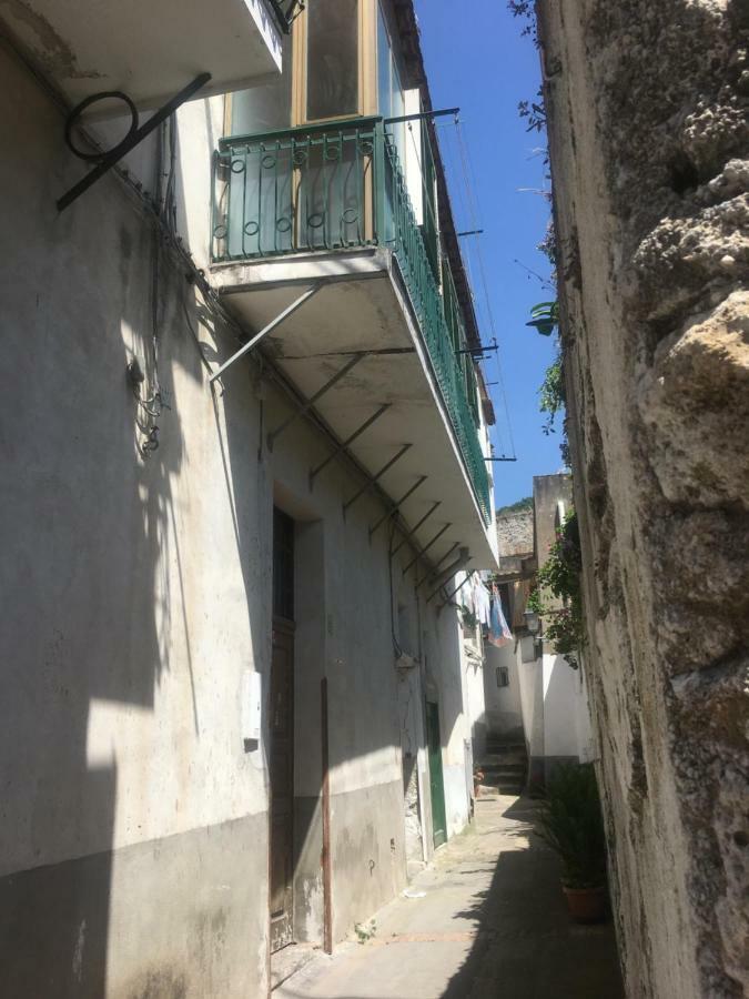 La Casetta Di Zia Cuccu Minori Exterior photo